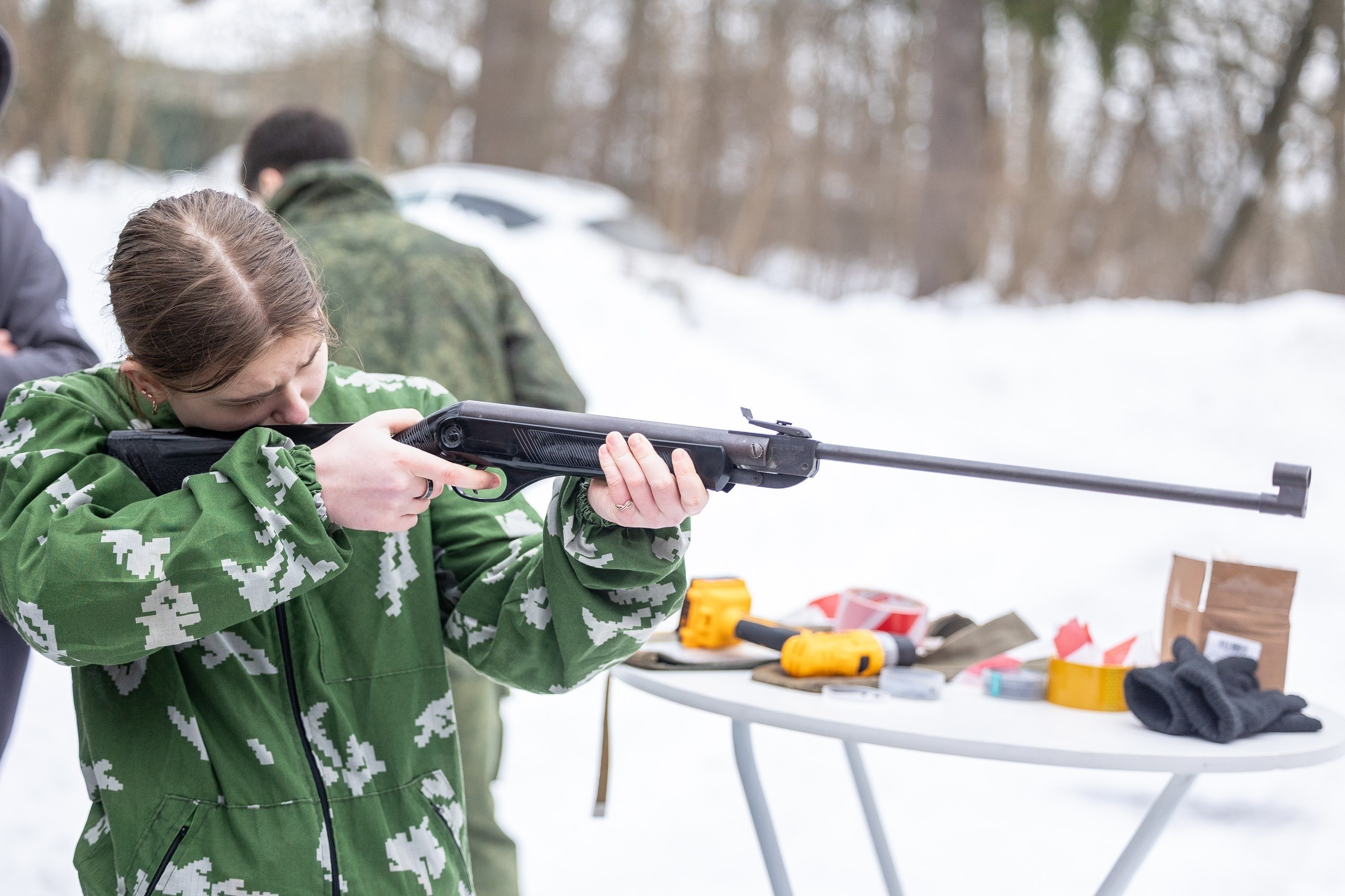 Сразу две военно-патриотические игры «Путь воина» и «Маруся» состоялись сегодня в Городском парке культуры и отдыха м.о. Чехов Сразу две военно-патриотические игры «Путь воина» и «Маруся» состоялись сегодня в Городском парке культуры и отдыха м.о. Чехов