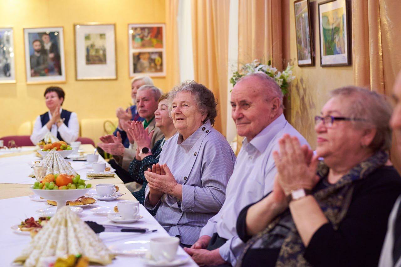 Михаил Собакин: В канун праздника весны 8 Марта чествовали юбиляров семейной жизни Михаил Собакин: В канун праздника весны 8 Марта чествовали юбиляров семейной жизни
