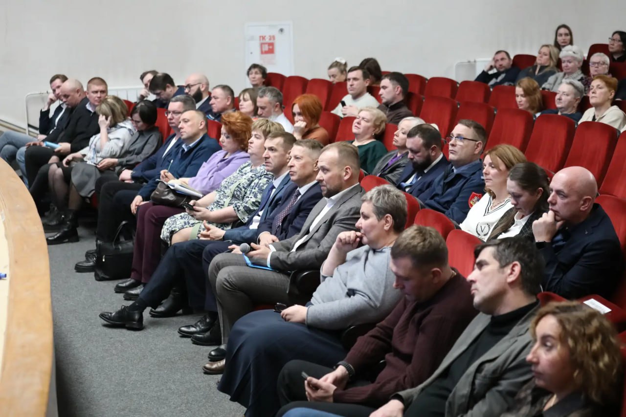 «Управдом» в Долгопрудном: на форуме обсудили проблемы ЖКХ «Управдом» в Долгопрудном: на форуме обсудили проблемы ЖКХ