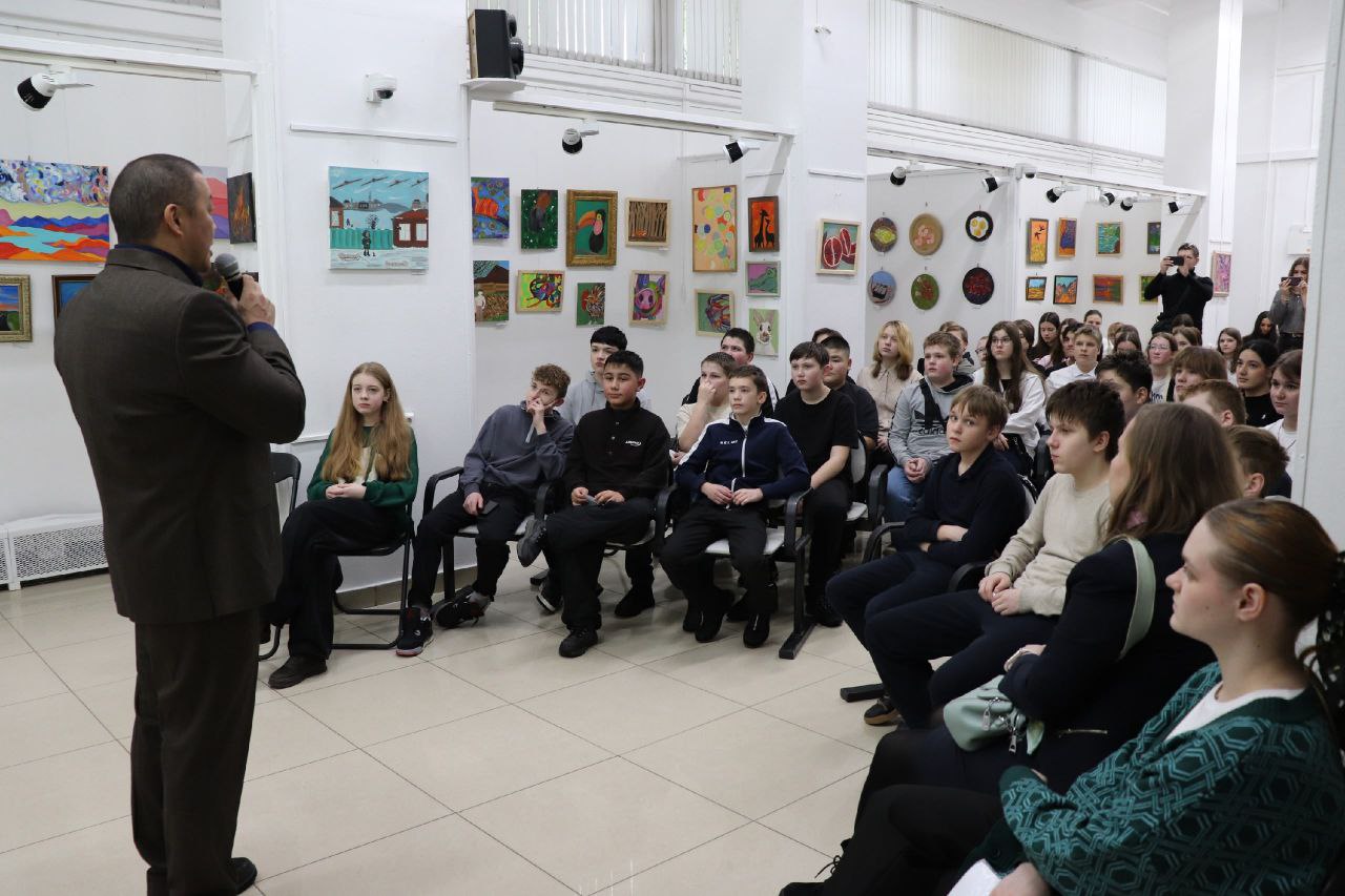 В Реутове прошла творческая встреча с актёром театра и кино Амаду Мамадаковым В Реутове прошла творческая встреча с актёром театра и кино Амаду Мамадаковым