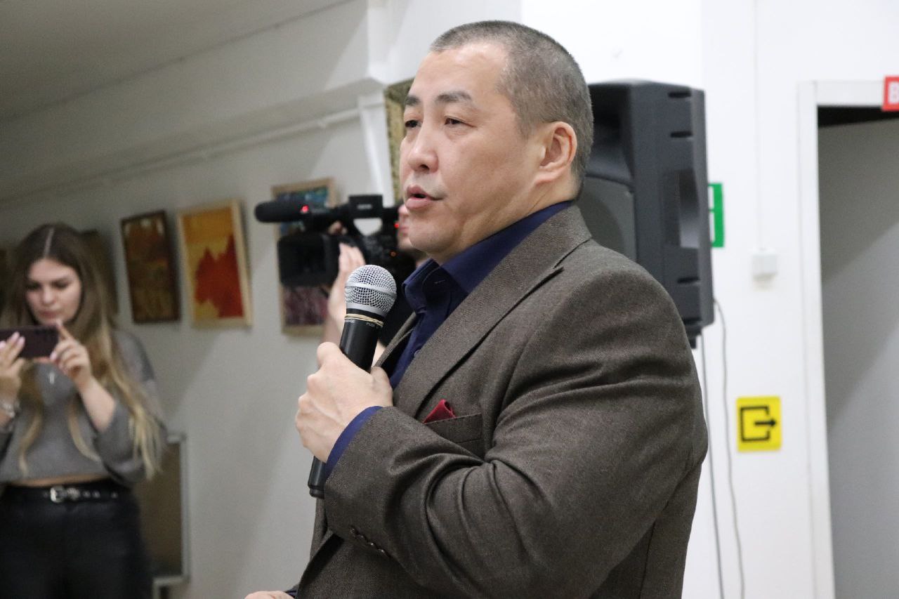 В Реутове прошла творческая встреча с актёром театра и кино Амаду Мамадаковым В Реутове прошла творческая встреча с актёром театра и кино Амаду Мамадаковым