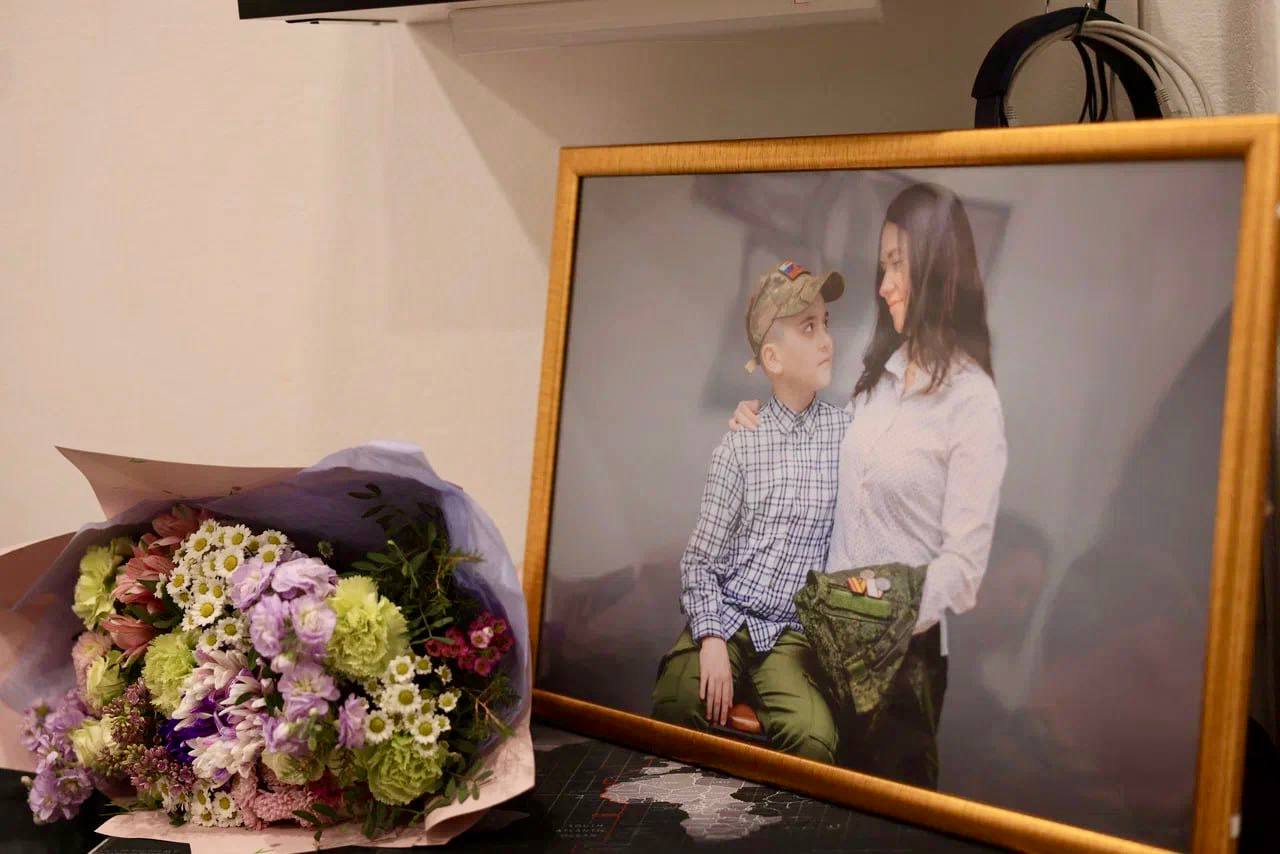 Игорь Трифонов: Навестил семью нашего военнослужащего и поздравил супругу бойца с наступающим Международным женским днём