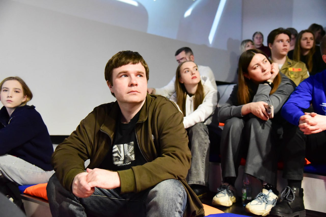 Круглый стол по вопросу формирования антитеррористического мировоззрения у молодежи прошел в Мытищах Круглый стол по вопросу формирования антитеррористического мировоззрения у молодежи прошел в Мытищах