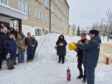 Занятие по пожарной безопасности проведено со студентами Орехово-Зуева