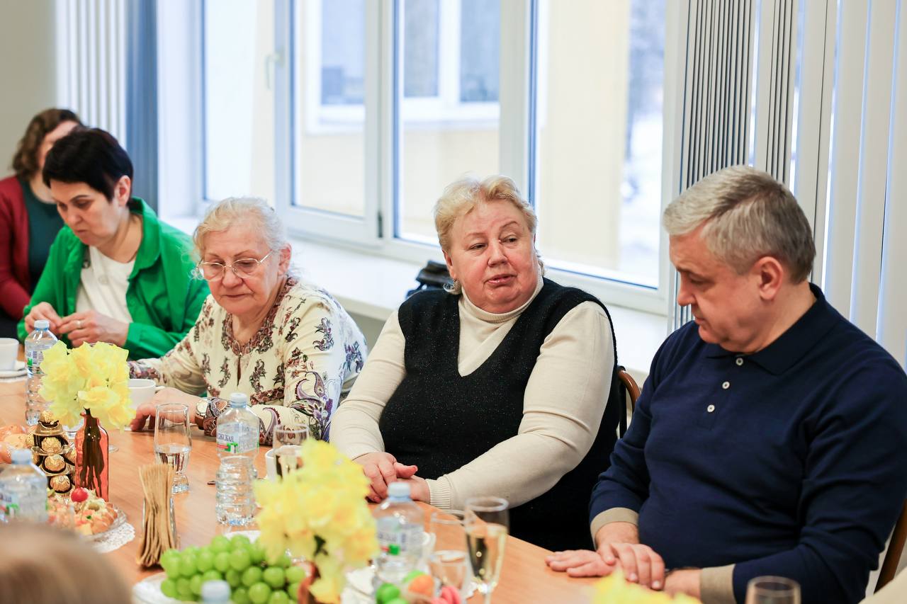 Юлия Купецкая: Теплая встреча с хранительницами деревень и поселков! Юлия Купецкая: Теплая встреча с хранительницами деревень и поселков!