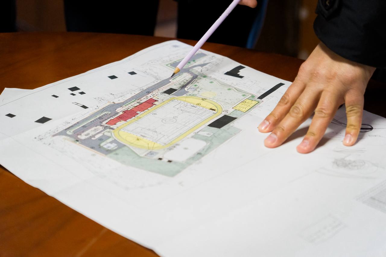 Снежная зима внесла коррективы в ход работ по реконструкции стадиона «Русич» в городе Ликино-Дулево Снежная зима внесла коррективы в ход работ по реконструкции стадиона «Русич» в городе Ликино-Дулево