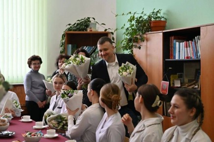 � ��������� ���������� ��������� ������������ �������� � ����������� 8 �����