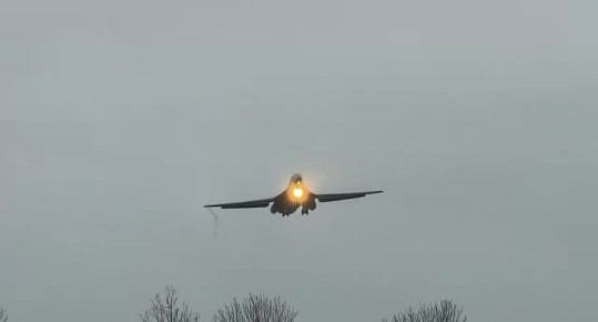 ������������ �������������� �������������� B-1B ��� ������� ������� �� ������� � ���������� �������� ��������, ��������� � ��������� ����� ������� ��������������� ������������� � ������������� �������������� ����������������...