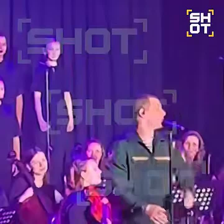 ����� Macan ��������� ������-�������������� � 8 �����