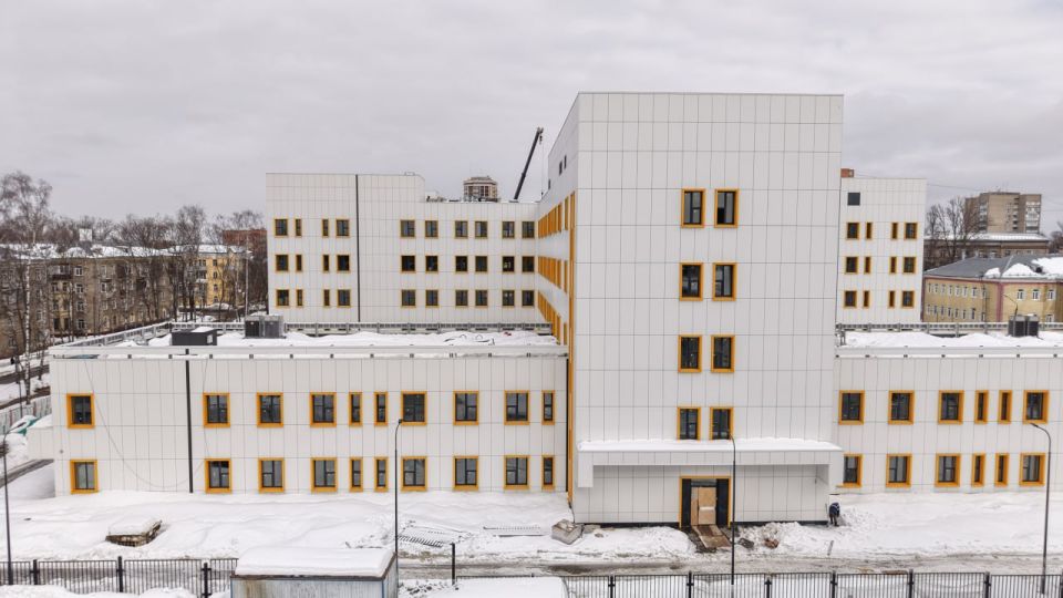 ����� 300 ������� ��������� ������������� ����������� ��� �������� � ����� � �������