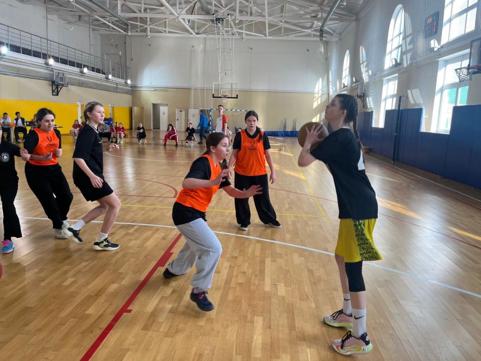 � ������������ ����� �������� ������ �������� ������� �� ���������� 3�3 ����� �������