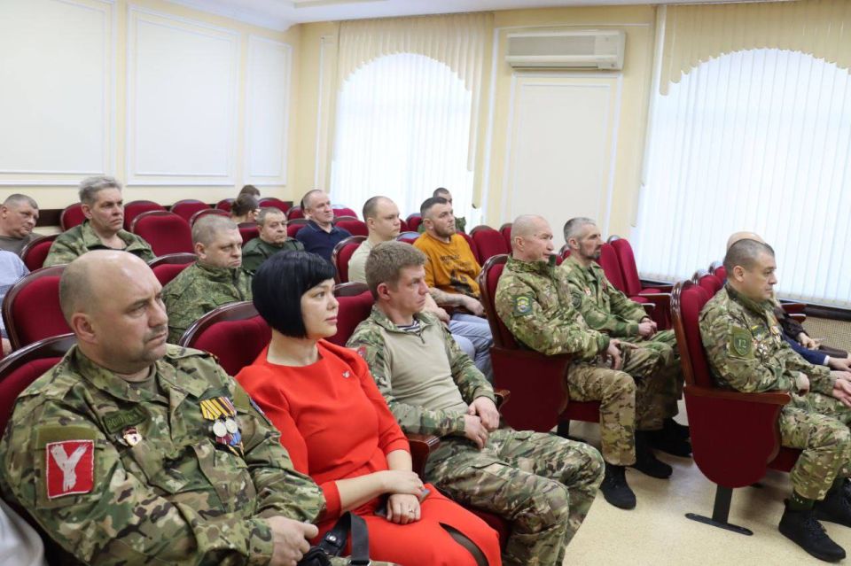 ������ ����������: ������ � ��������� ���������� ��������� ���� ������� ��������� � ������������� ��������� ������ ��������� ����������� ��������� ����������� � ����������� ����������� ������� �������� � ������� ��������...