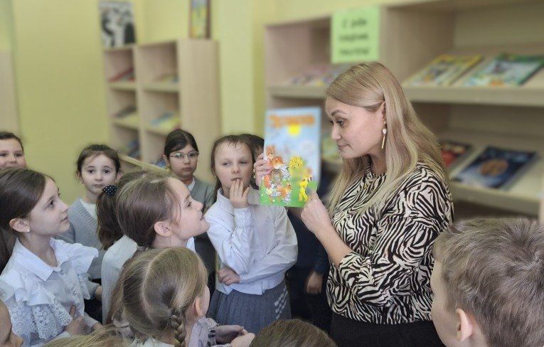 Юные гости из муниципального округа Чехов посетили экскурсию «Читайте, свой мир открывайте!»