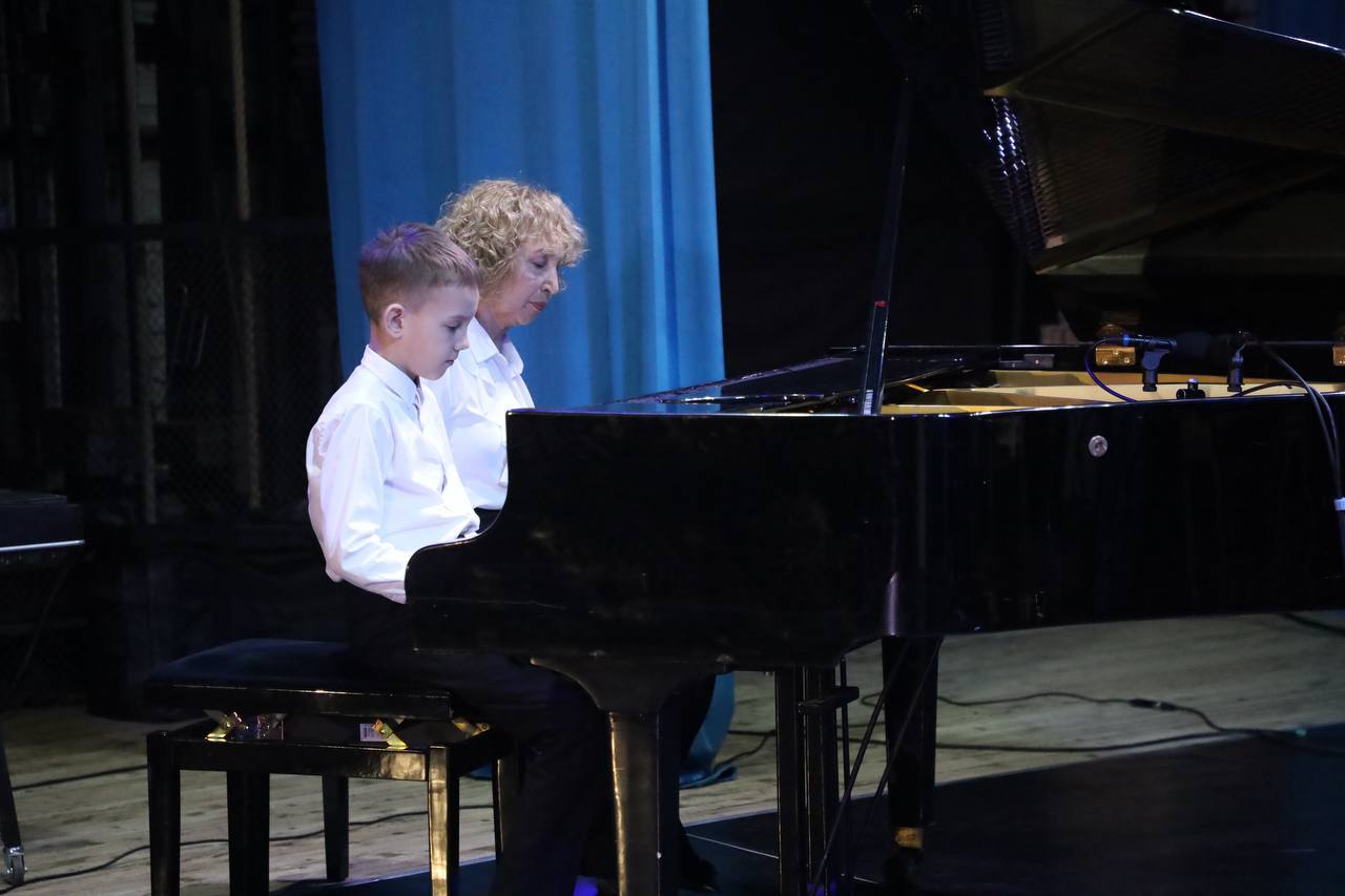 Межзональный конкурс ансамблевого мастерства «Весенний триумф»: новый масштаб творческих побед Межзональный конкурс ансамблевого мастерства «Весенний триумф»: новый масштаб творческих побед