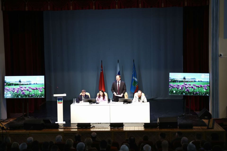 ������� ������: � �������-������� ���� ����� ������ ������� ����������� ����������: ������ � ������ �������� �������� ������ �� ������ ������ � ������� �� ���� ��� ���������� ������ ��������� ����� ���������� ����������.