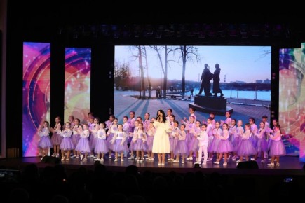 �� ����������� �������. �����������. ����� ������������ �������� 100-����� ������