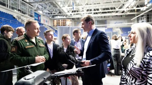 ����� 1 700 ������� ������� ������� � ������� ����� � ��������� � ��������