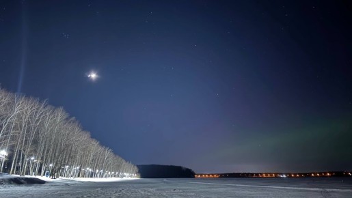 Константин Михальков: Над сенежем сияние!. Может и вы успеете поймать?)