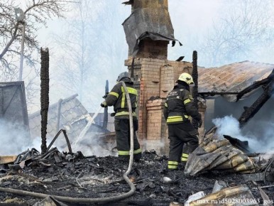 В результате возгорания два домовладения повреждены в Можайском округе в Подмосковье, сообщил глава Можайского муниципального округа Денис Мордвинцев