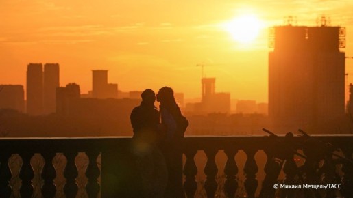 Оранжевый уровень погодной опасности объявили в Москве и Подмосковье из-за ожидаемой в течение ближайших пяти дней жаркой погоды, сообщили ТАСС в Гидрометцентре