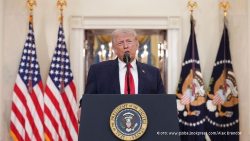 Дональд Трамп отказался от идеи сделать Канаду "51-м американским штатом", утверждает газета Telegraph со ссылкой на разговор президента США с биографом королевской семьи Робертом Хордманом