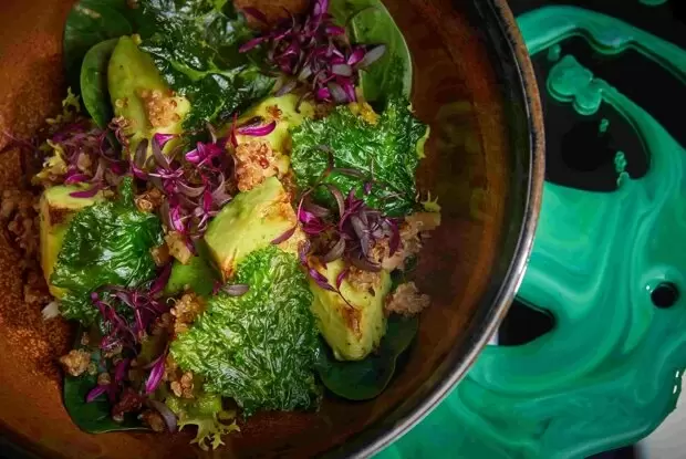 Постный салат с авокадо: вкусно, полезно и просто