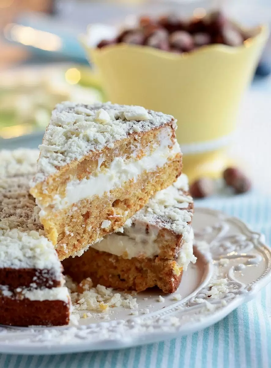 Морковный торт с фундуком как простой уютный десерт