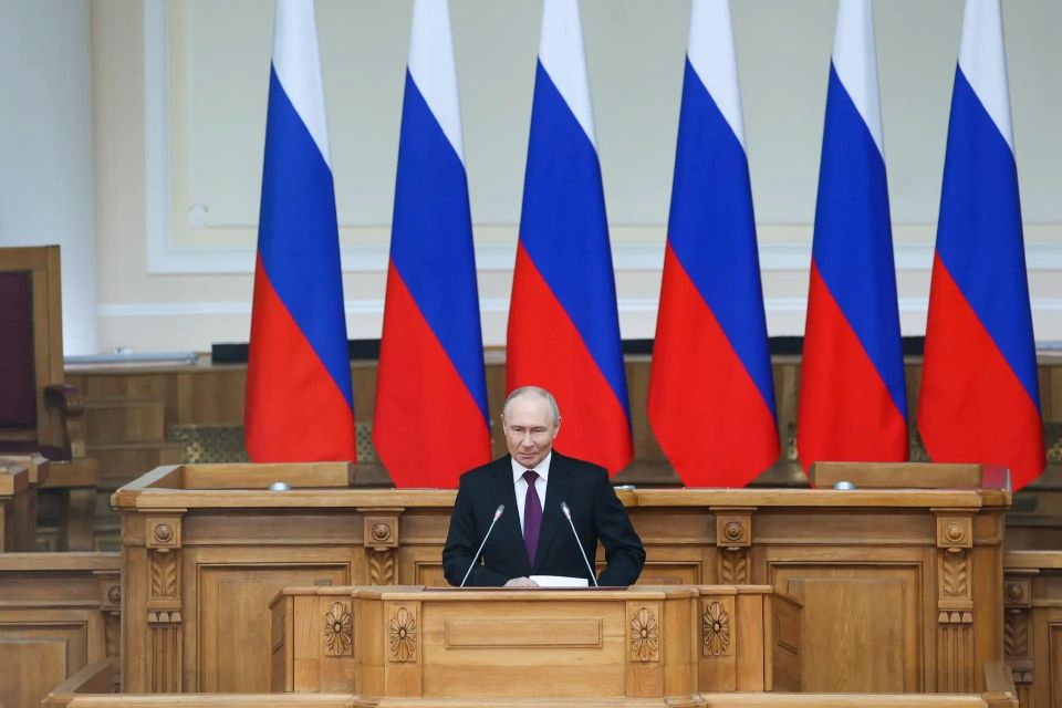 �������� �������� ��������� ������ ������������� � �����-���������� ����� ����������� ��������� ������