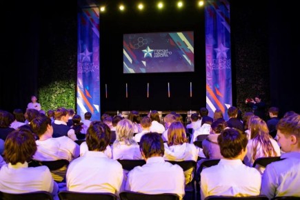 ���������� ���������������� ���������� �.�. ����� ������� �� ������� � ������ 7-�� ������� �������, ������������� �� ���������� ������������� ��������� ������ ������ �����