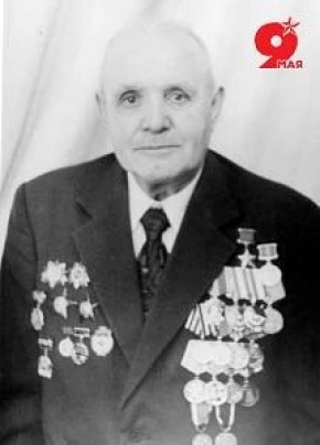 В честь 9 Мая, праздника Победы в Великой Отечественной войне, мы расскажем вам о героях, чьи имена высечены на мемориале на площади Победы в Раменском