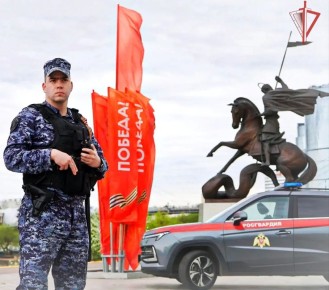 ФОТО ДНЯ. На страже мира, под знаменем Победы