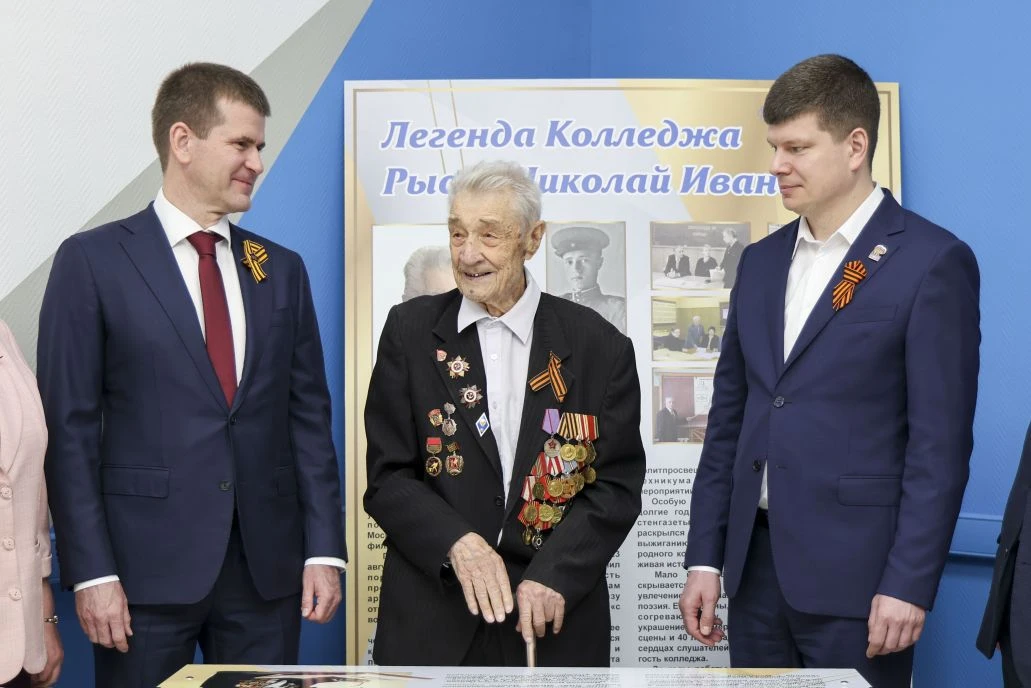Торжественное открытие «Парты Героя» в честь Николая Ивановича Рысева Торжественное открытие «Парты Героя» в честь Николая Ивановича Рысева