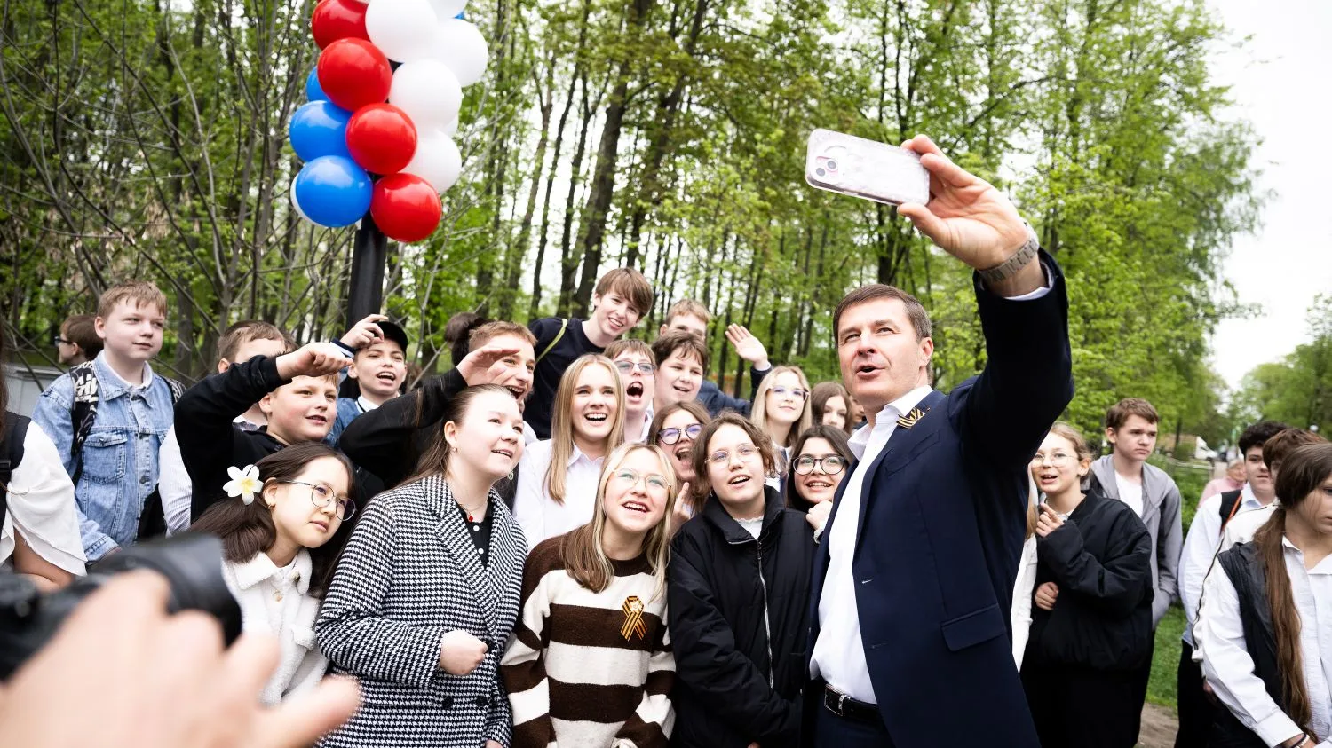 Владимир Волков: Сезон фонтанов в Люберцах открыт! Специалисты «Люберецкого водоканала» подготовили к началу сезона фонтаны в Люберцах, Дзержинском, Томилино Владимир Волков: Сезон фонтанов в Люберцах открыт! Специалисты «Люберецкого водоканала» подготовили к началу сезона фонтаны в Люберцах, Дзержинском, Томилино