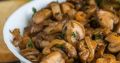 Тушеные лесные грибы с копченым шпиком: взрыв вкуса, который запомнится