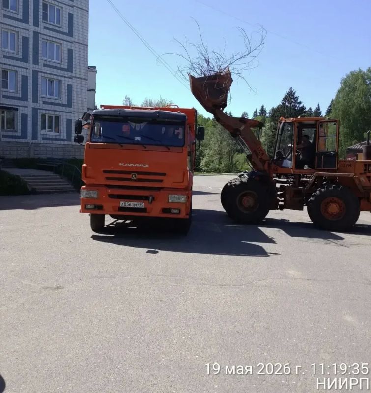Сотрудники МБУ «Благоустройство СП» продолжают наводить порядок во всех населённых пунктах Сергиево-Посадского округа Сотрудники МБУ «Благоустройство СП» продолжают наводить порядок во всех населённых пунктах Сергиево-Посадского округа