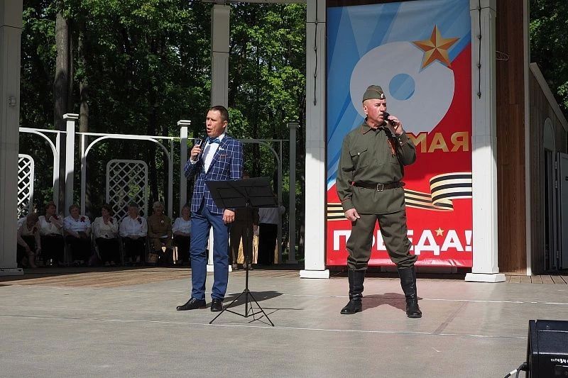 В парке Воскресенска состоялся концерт «Гармошка фронтовая - та радость той весны» В парке Воскресенска состоялся концерт «Гармошка фронтовая - та радость той весны»