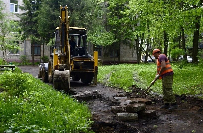 В микрорайоне «Выстрел» Солнечногорска приступили к благоустройству дворовой территории