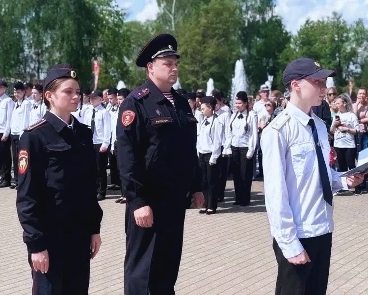 В Подмосковье состоялась торжественная присяга курсантов "Гвардейской смены" В Подмосковье состоялась торжественная присяга курсантов "Гвардейской смены"