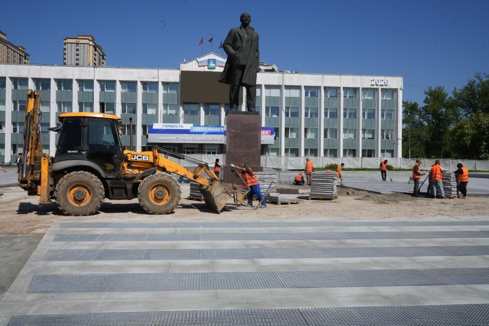 Осенью в Одинцове завершится масштабная реконструкция Центральной площади Осенью в Одинцове завершится масштабная реконструкция Центральной площади