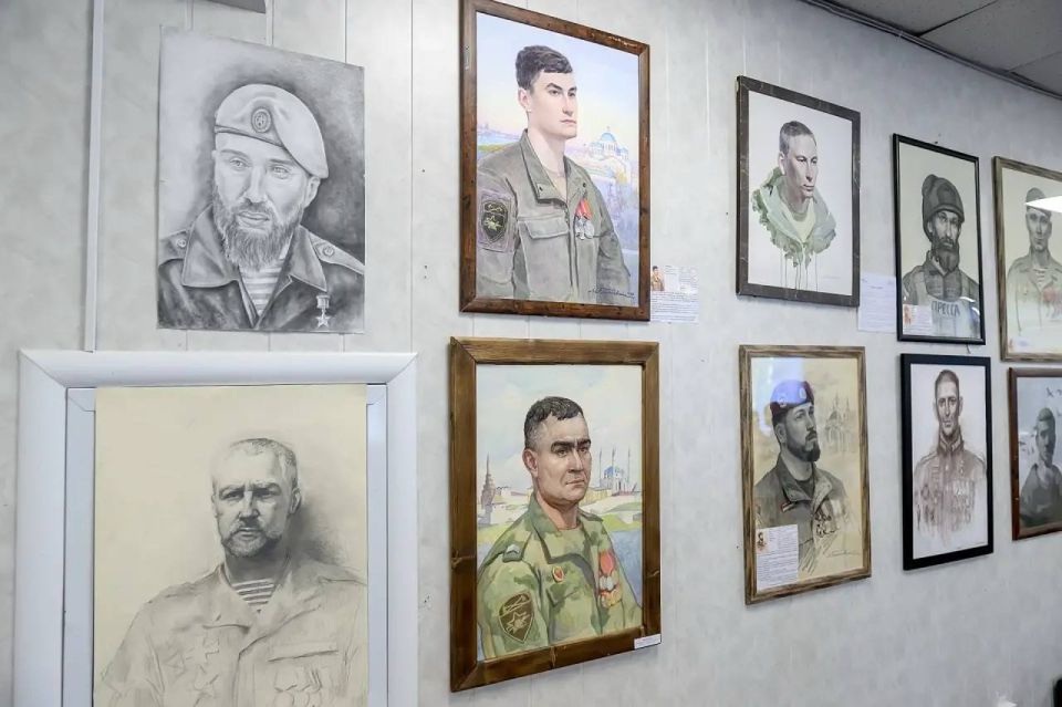 В ДК «Металлург» торжественно открылась выставка портретов участников специальной военной операции В ДК «Металлург» торжественно открылась выставка портретов участников специальной военной операции