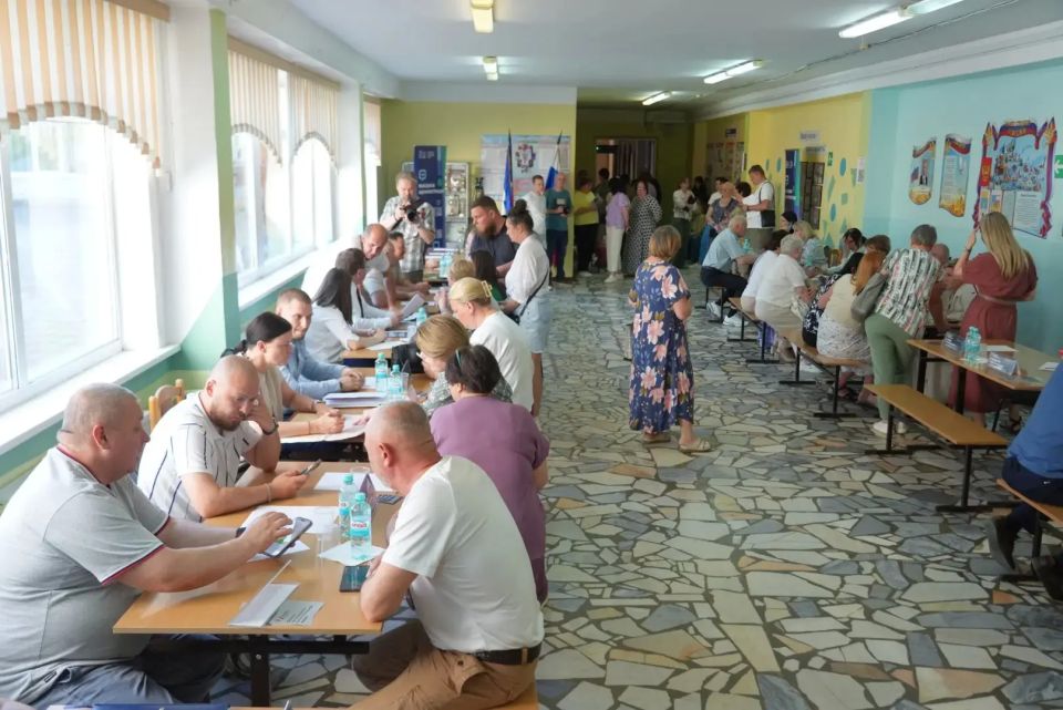 Сегодня с командой администрации работали в поселке Богородское в формате «Выездной администрации» Сегодня с командой администрации работали в поселке Богородское в формате «Выездной администрации»