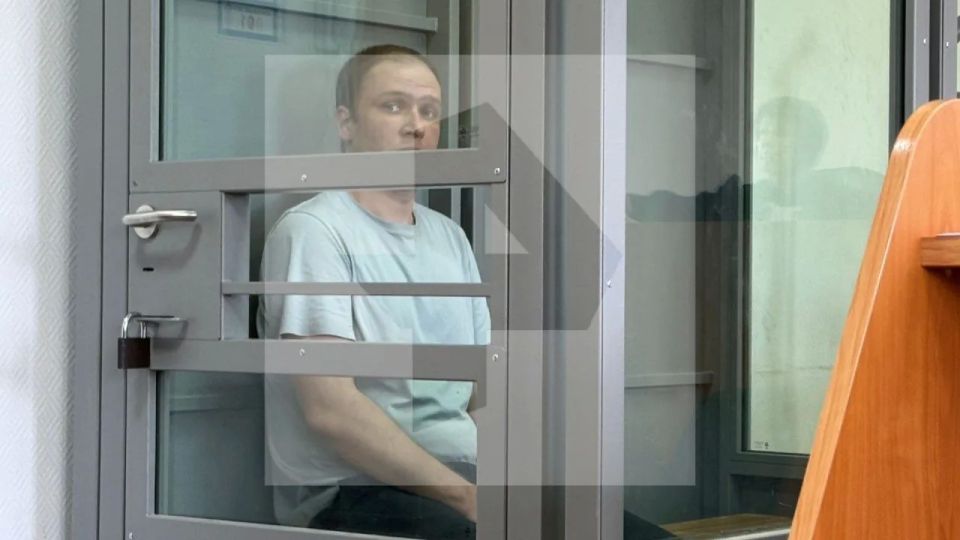 Суд продлил на два месяца арест Александру Фомину — одному из псевдобизнесменов, жестоко избивших корреспондента "Известий" Алексея Полторанина