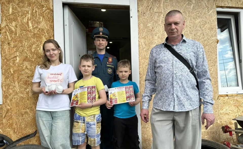В Ленинском округе продолжается оснащение жилья многодетных семей пожарными извещателями