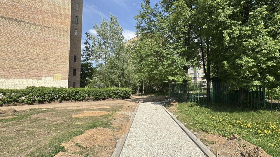 Продолжается комплексное благоустройство дворов на улицах Богданова, Щорса и Победы в Ивантеевке