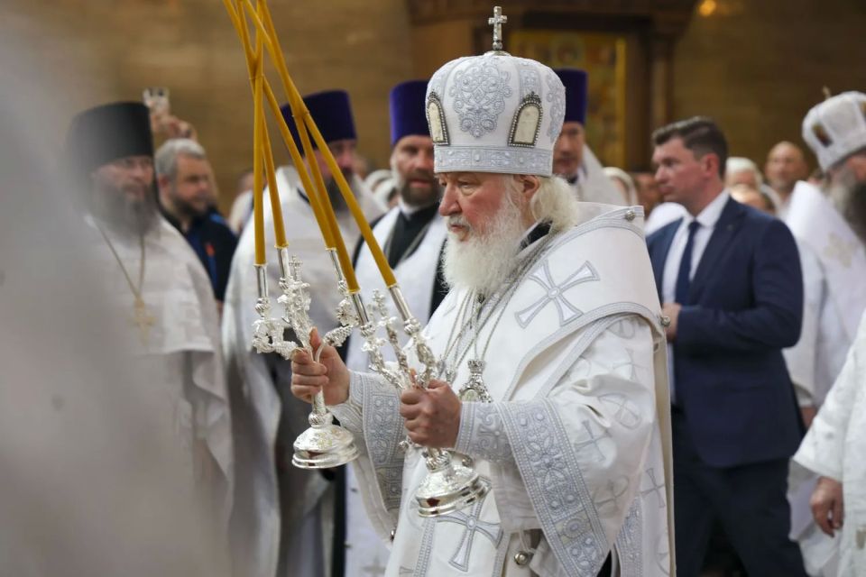 От памятного креста до великого освящения: история храма Вознесения Господня От памятного креста до великого освящения: история храма Вознесения Господня