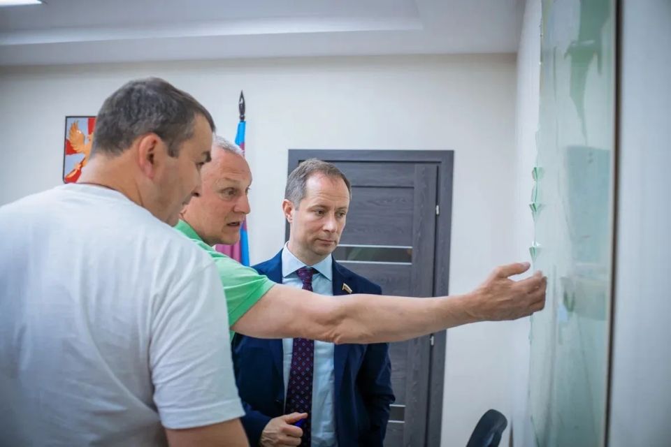 Роман Терюшков провел прием жителей в Люберцах Роман Терюшков провел прием жителей в Люберцах