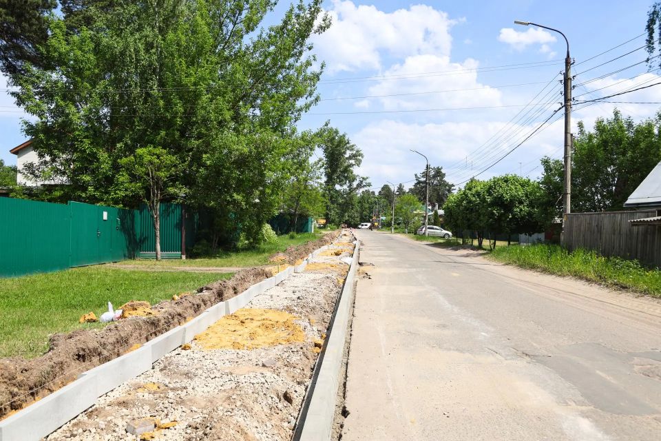 Глава Раменского округа проинспектировал дорожные работы на втором участке улицы Щукина Глава Раменского округа проинспектировал дорожные работы на втором участке улицы Щукина
