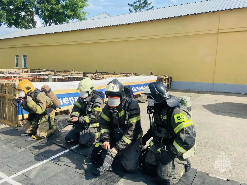 Пожарные Коломны стали победителями конкурса на лучшее звено ГДЗС 2026 года Пожарные Коломны стали победителями конкурса на лучшее звено ГДЗС 2026 года