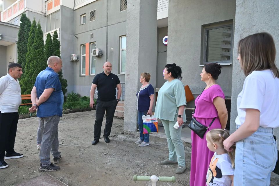 10 дворовых территорий обновят в Балашихе в 2026 году: работы уже стартовали на улице Рождественской и в ЖК «Алексеевская роща»