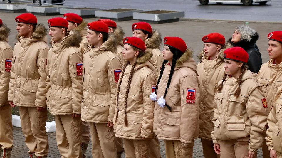В Железногорске прошло торжественное мероприятие в честь 10-летия движения «Юнармия» В Железногорске прошло торжественное мероприятие в честь 10-летия движения «Юнармия»